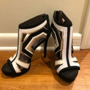 Carlos Santana Heels